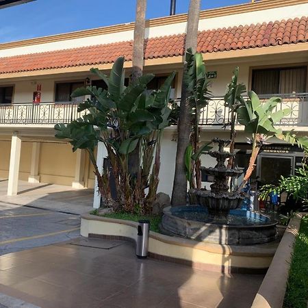 Hotel San Luis Rancho Mesa de Tijuana Екстериор снимка